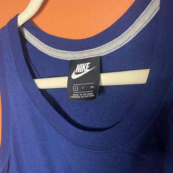 Nike Sportswear Essential Logo Tank Top Womens Size S - Picture 3 of 3